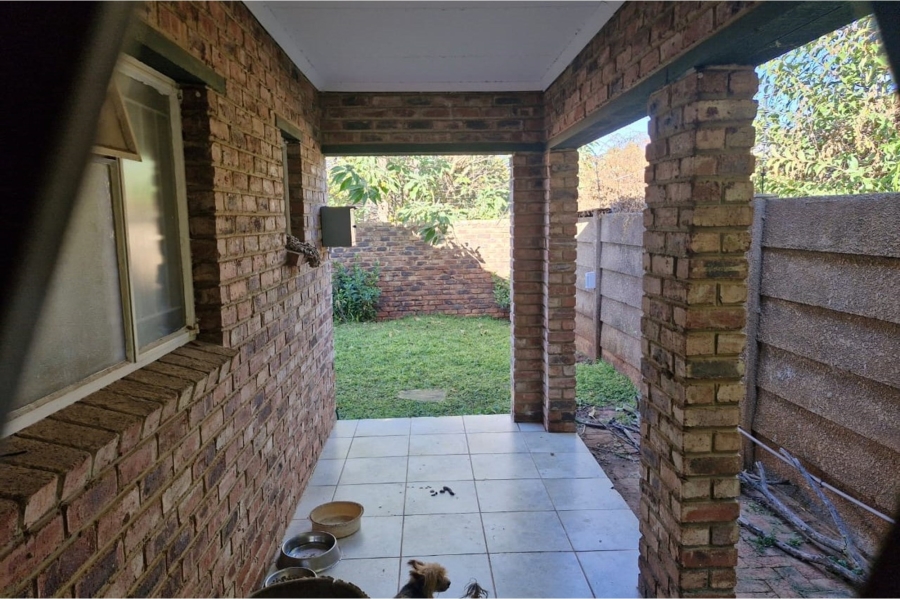 To Let 3 Bedroom Property for Rent in Wilkoppies North West